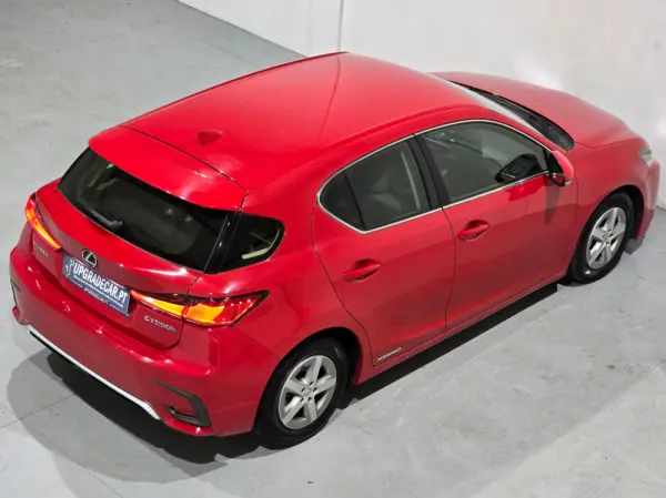 Lexus CT 200h 2