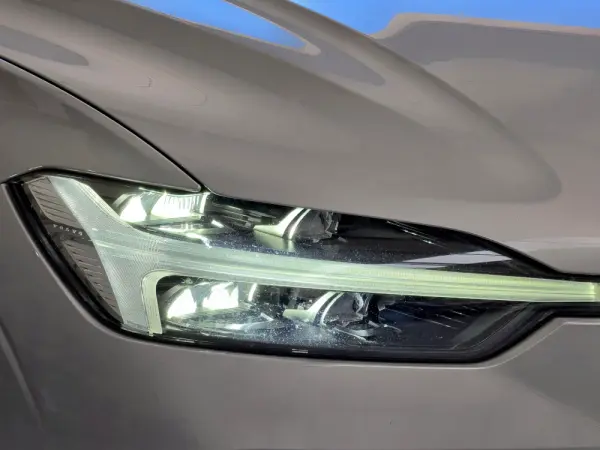 Volvo XC 60 2.0 T6 PHEV Inscription AWD 3