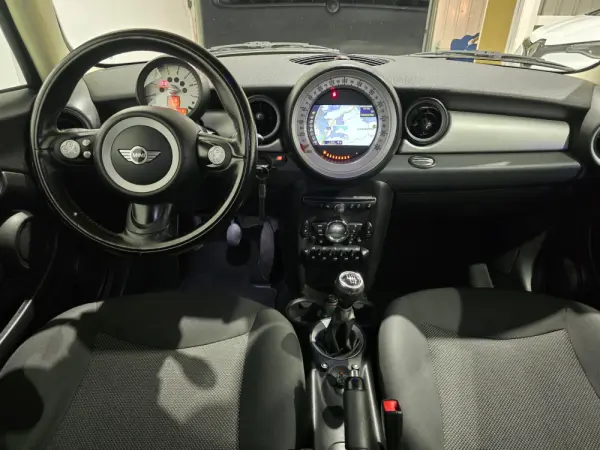 MINI 3 Portas One D 31