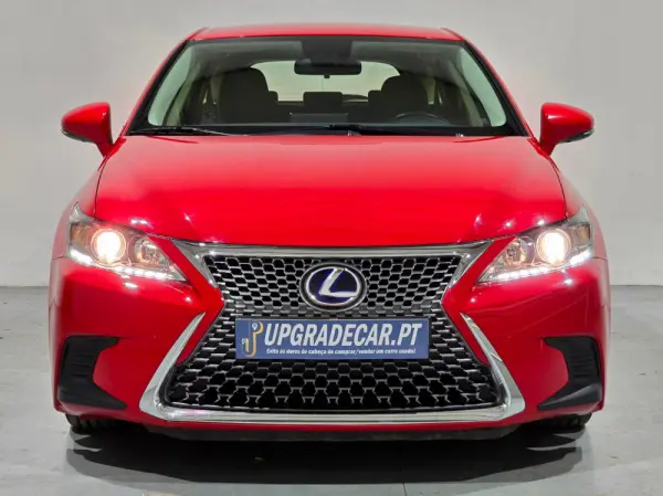Lexus CT 200h 9