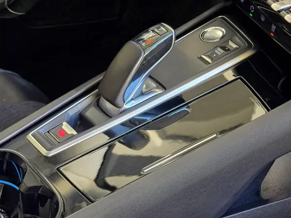 Peugeot 508 SW 1.6 Hybrid Allure e-EAT8 26