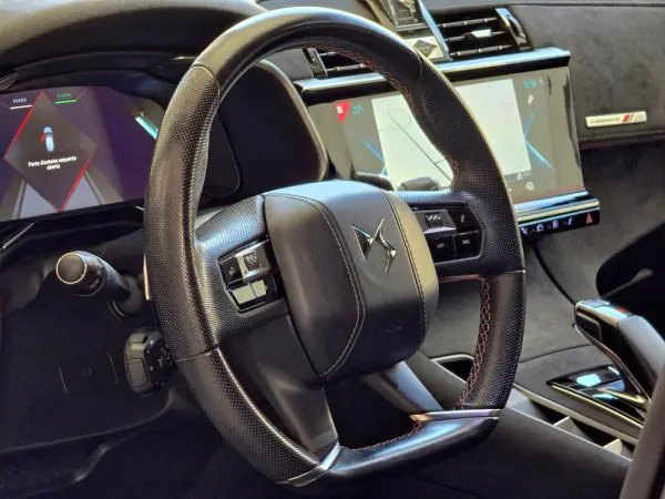 DS DS7 Crossback E-Tense Performance Line EAT8 17