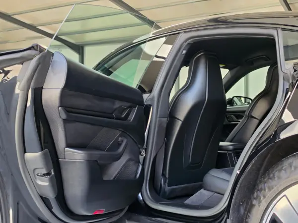 Porsche Taycan 4 49