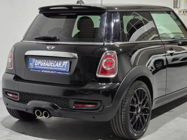 MINI 3 Portas One D 16