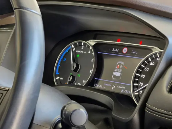Nissan X-Trail e-Power N-Connecta 26