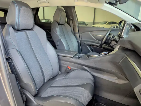 Peugeot 3008 1.6 Hybrid Allure e-EAT8 26