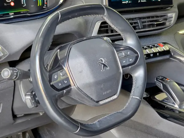 Peugeot 3008 1.6 Hybrid Allure e-EAT8 21