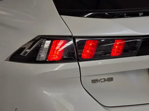 Peugeot 508 SW 1.6 Hybrid Allure e-EAT8 10