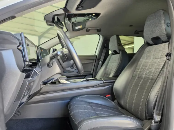 Renault Austral 1.2 E-Tech Techno 13