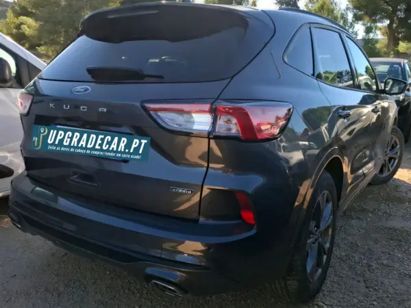 Ford Kuga 2.5 PHEV ST-Line X 4