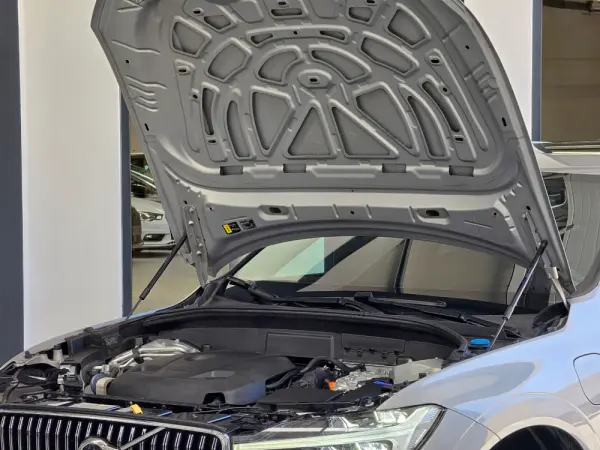 Volvo XC 60 2.0 T6 PHEV Inscription AWD 52