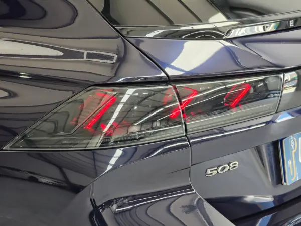 Peugeot 508 SW 1.6 Hybrid Allure e-EAT8 14