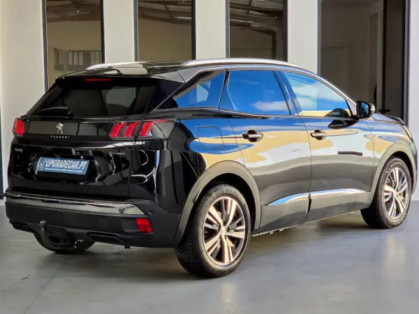Peugeot 3008 1.6 Hybrid Allure e-EAT8 6