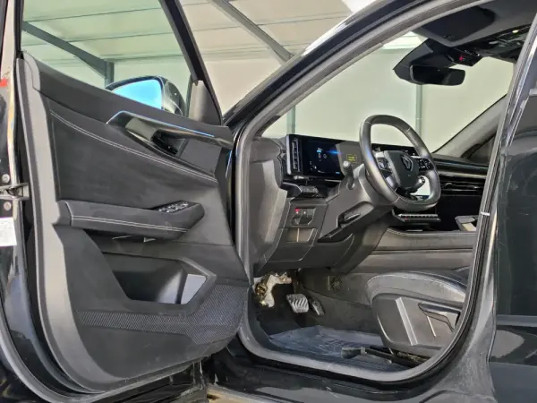 Renault Austral 1.2 E-Tech Techno 14