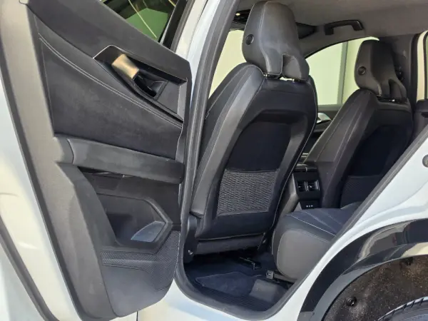 Renault Austral 1.2 E-Tech Techno 26
