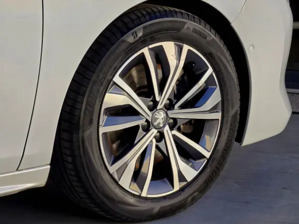 Peugeot 508 SW 1.6 Hybrid Allure e-EAT8 6