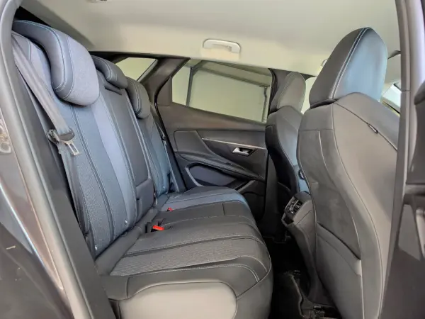 Peugeot 3008 1.6 Hybrid Allure e-EAT8 35