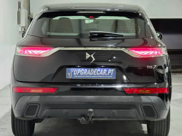 DS DS7 Crossback 10
