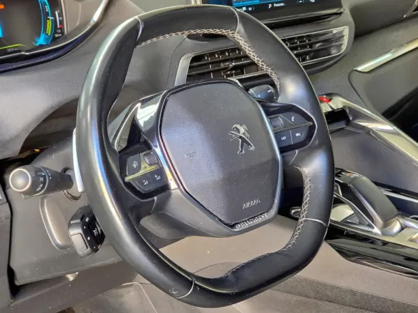 Peugeot 3008 1.6 Hybrid Allure e-EAT8 17