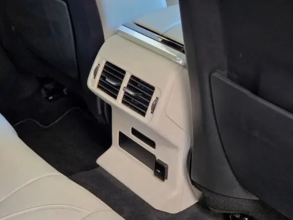 Land Rover Range Rover Velar 2.0 P400e AWD R-Dynamic SE 42