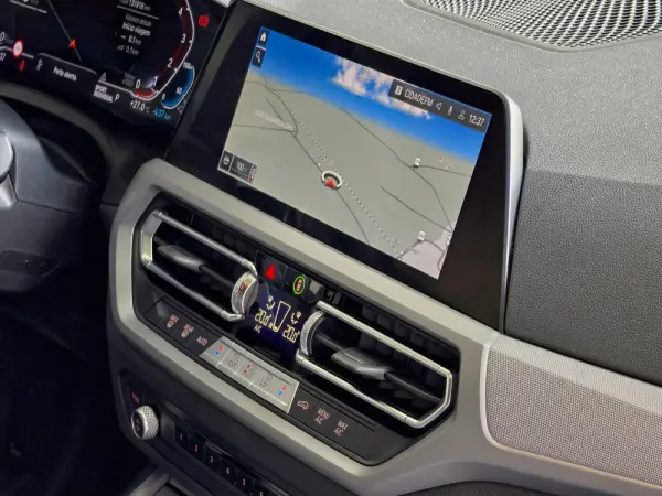 BMW 320 e Line Sport Auto 25