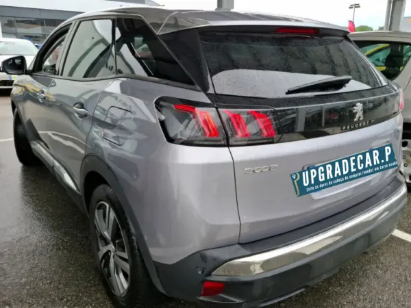 Peugeot 3008 1.6 Hybrid Allure e-EAT8 3