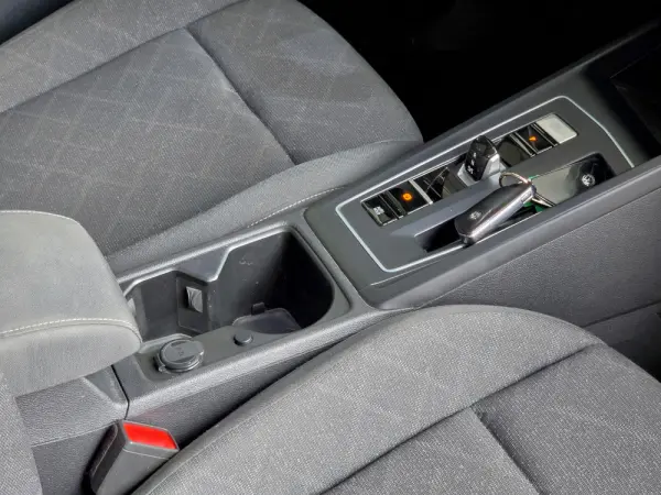 Volkswagen Golf Variant 1.0 eTSI OPF DSG Life 25