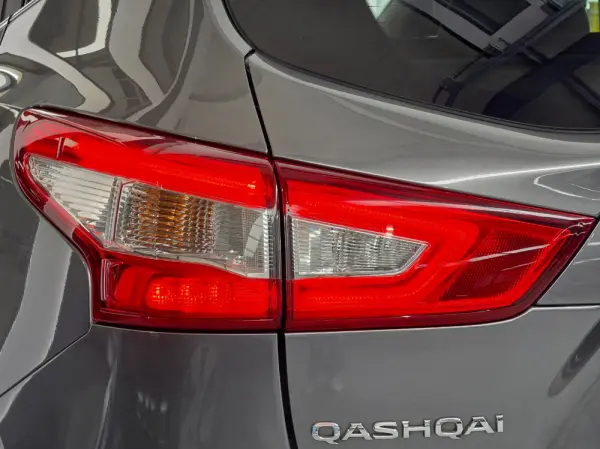 Nissan Qashqai 1.2 DIG-T Tekna 10