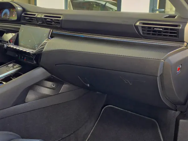 Peugeot 508 SW 1.6 Hybrid Allure e-EAT8 23