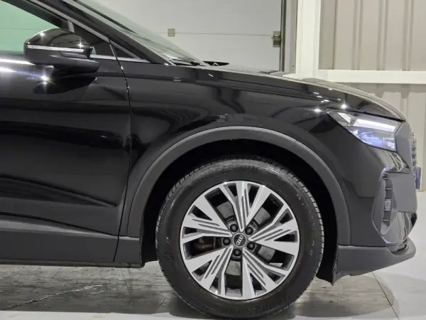 Audi Q4 Sportback e-tron 13