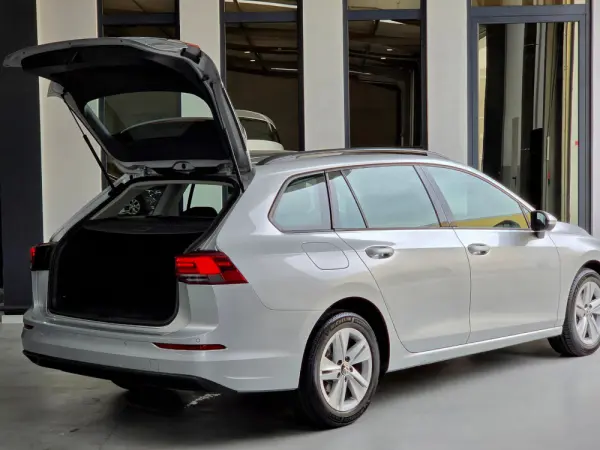 Volkswagen Golf Variant 1.0 eTSI OPF DSG Life 34