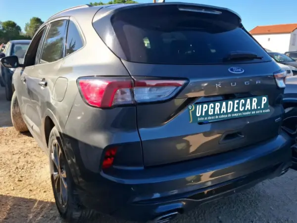 Ford Kuga 2.5 PHEV ST-Line X 3