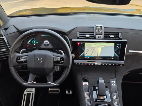 DS DS7 Crossback E-TENSE 4x4 PERFORMANCE Line+ 25