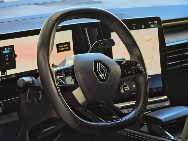 Renault Austral 1.2 E-Tech Techno 12