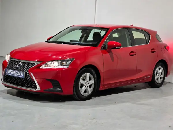 Lexus CT 200h 5
