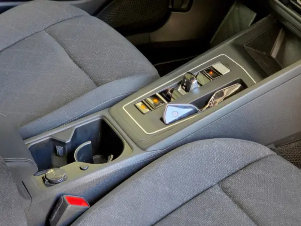 Volkswagen Golf Variant 1.0 eTSI OPF DSG Life 28