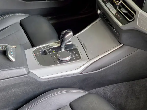 BMW 320 e Line Sport Auto 24