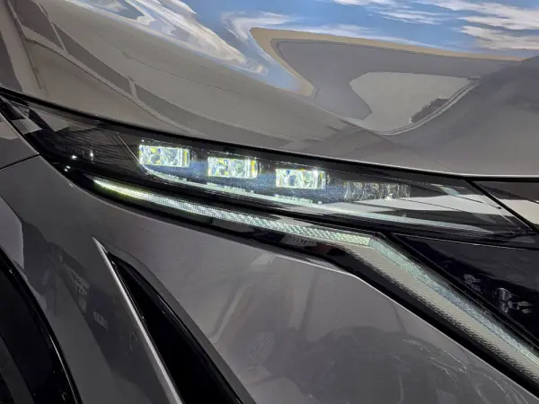Nissan Ariya 87 kWh Engage 6