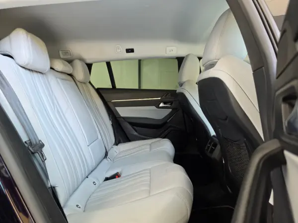 Peugeot 508 SW 1.6 Hybrid Allure e-EAT8 34