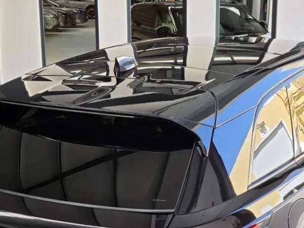 Land Rover Range Rover Velar 2.0 P400e AWD R-Dynamic SE 17