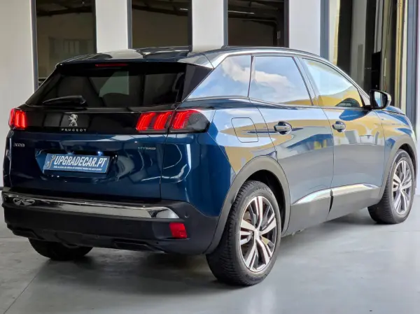 Peugeot 3008 1.6 Hybrid Allure e-EAT8 8