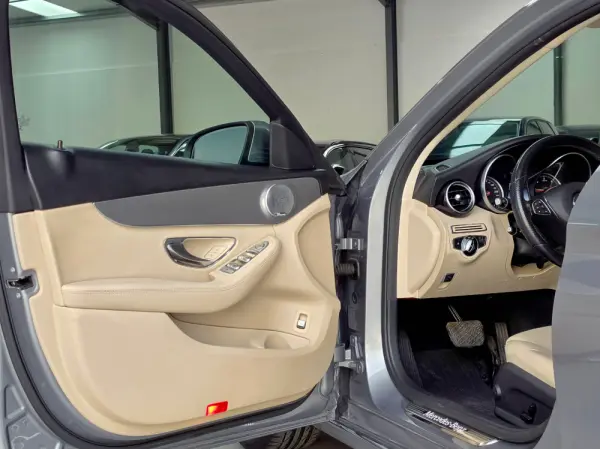 Mercedes-Benz C 220 d Exclusive Aut. 16