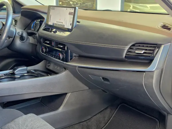 Nissan X-Trail e-Power N-Connecta 23