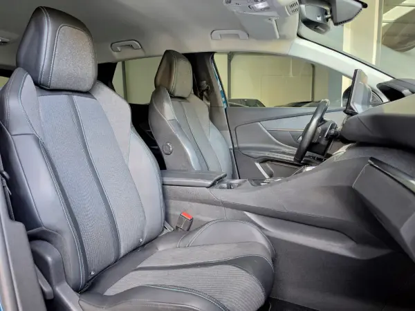 Peugeot 3008 1.6 Hybrid Allure e-EAT8 23