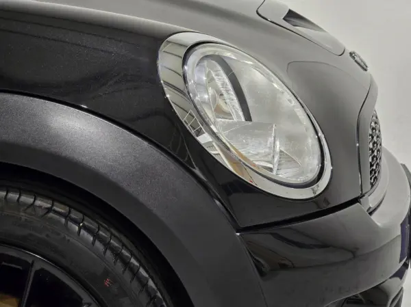 MINI 3 Portas One D 8