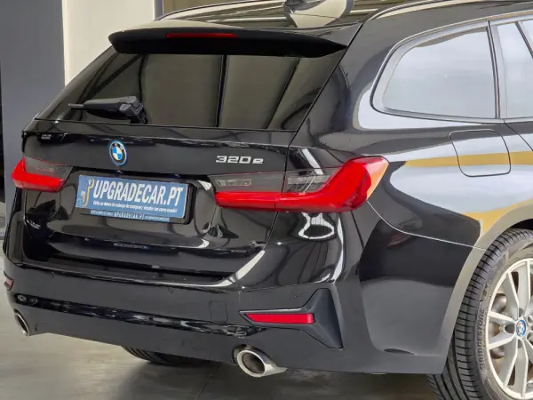 BMW 320 e Line Sport Auto 8