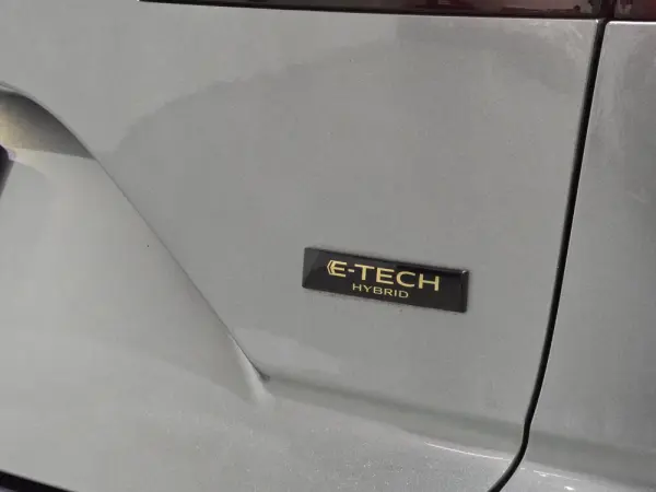 Renault Austral 1.2 E-Tech Full Hybrid Evolution 18