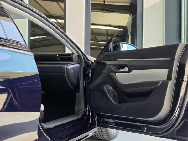 Peugeot 508 SW 1.6 Hybrid Allure e-EAT8 22