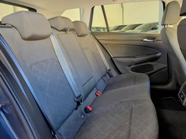 Volkswagen Golf Variant 1.0 eTSI Life DSG 33