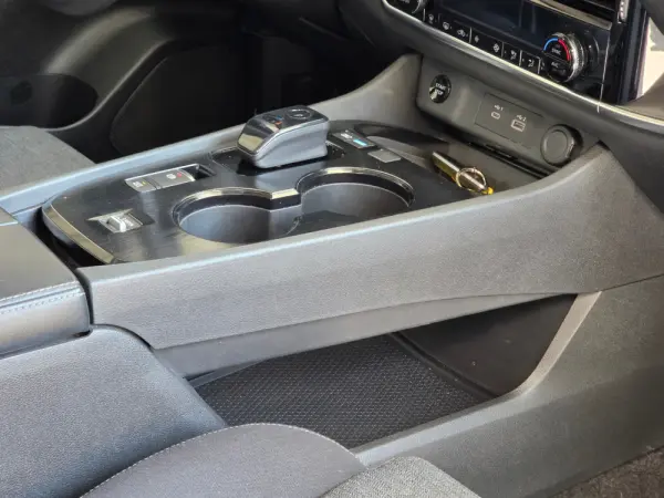 Nissan X-Trail e-Power N-Connecta 28